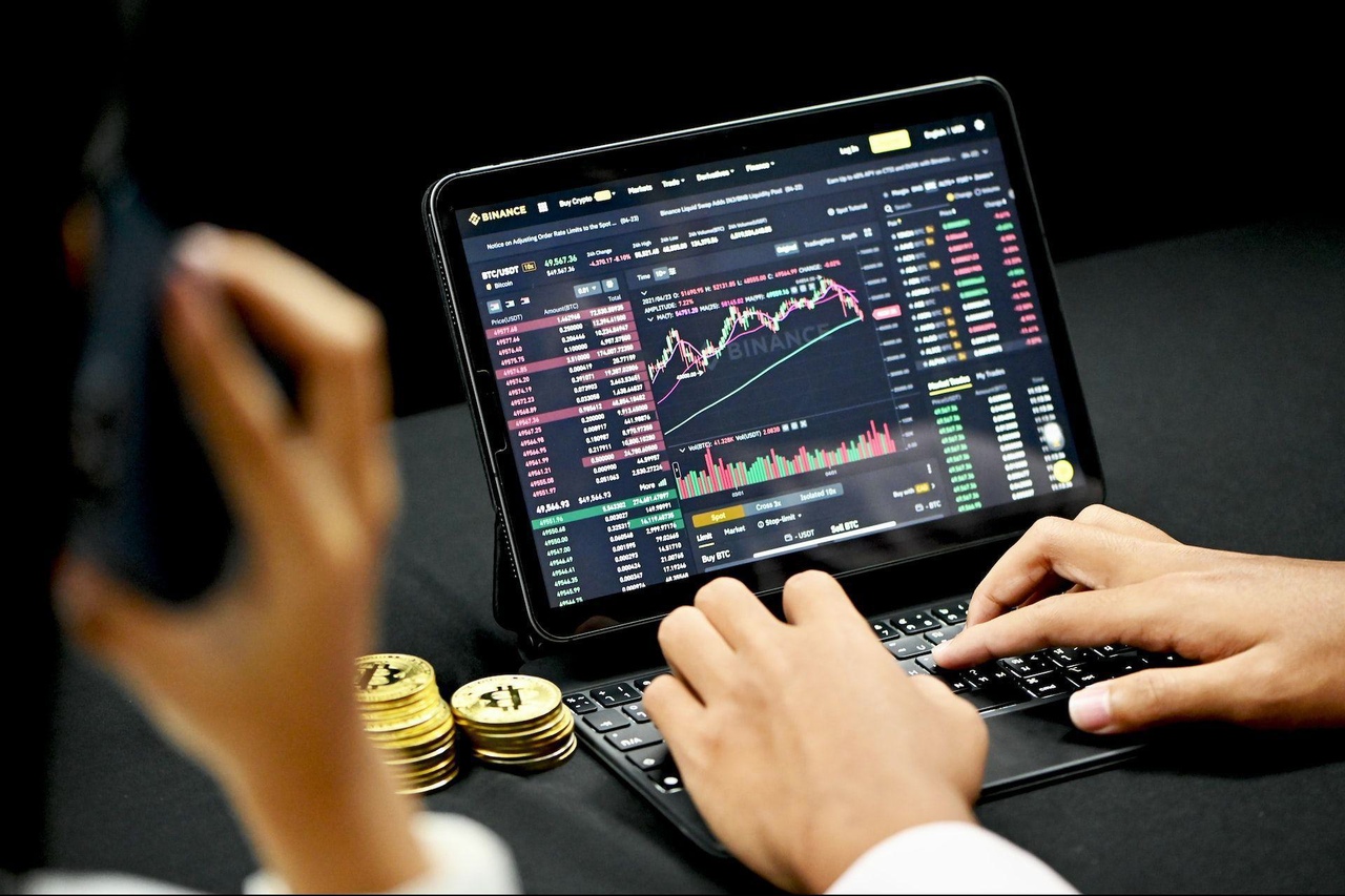 Strategies for Cryptocurrency Markets