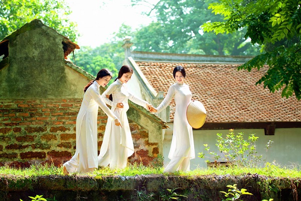 The Ao Dai Beyond Columbia